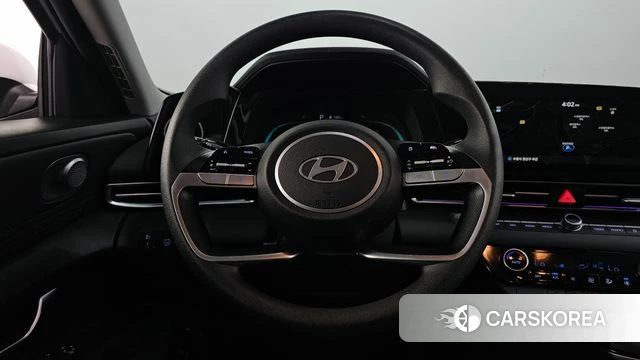 Hyundai The New Avante Hybrid (CN7) 2023 Белый из Кореи, фото 4