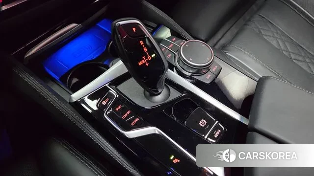 BMW 5 Series (G30) 2023 Черный из Кореи, фото 4