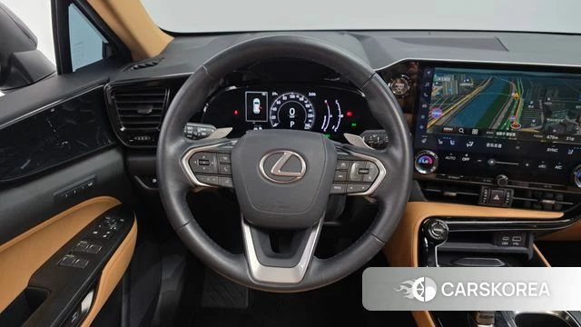 Lexus NX350h Second generation 2023 Черный из Кореи, фото 4