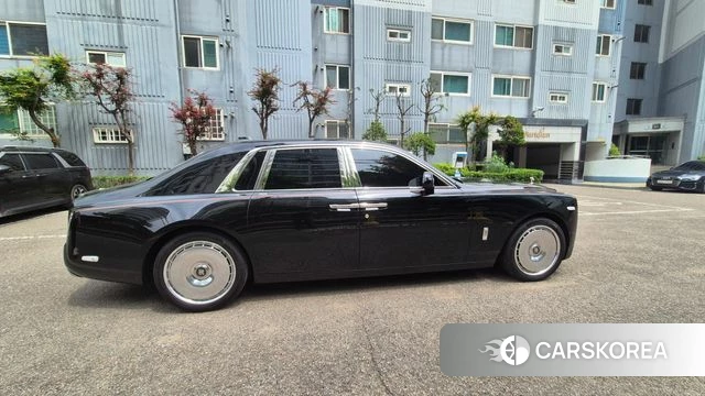Rolls-Royce Phantom 2023 Черный из Кореи, фото 4