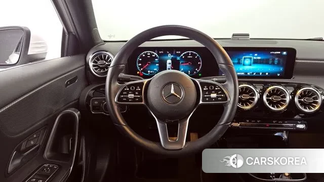 Mercedes-Benz A-Class W177 2022 Белый из Кореи, фото 4