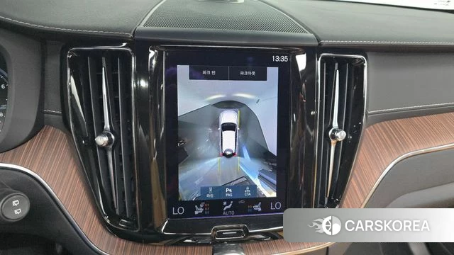 Volvo XC60 second Generation 2021 Белый из Кореи, фото 4