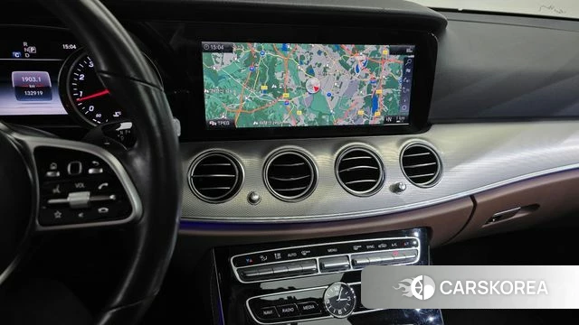 Mercedes-Benz E-Class W213 2018 Серый из Кореи, фото 4