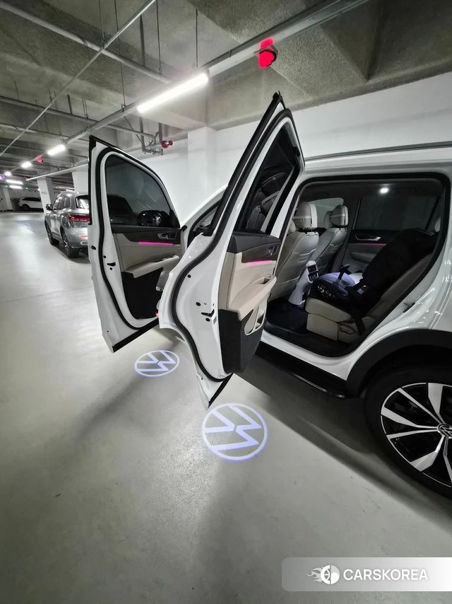 Volkswagen Atlas 2025 Белый из Кореи, фото 4