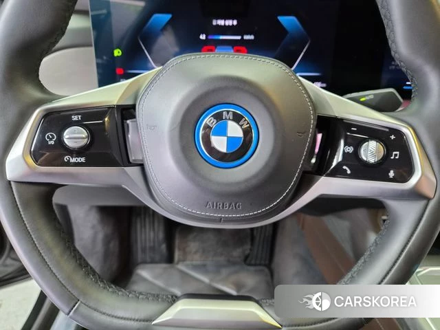 BMW i7 (G70) 2022 Черный из Кореи, фото 4