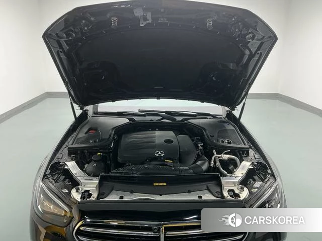 Mercedes-Benz E-class 2022 Черный из Китая, фото 4