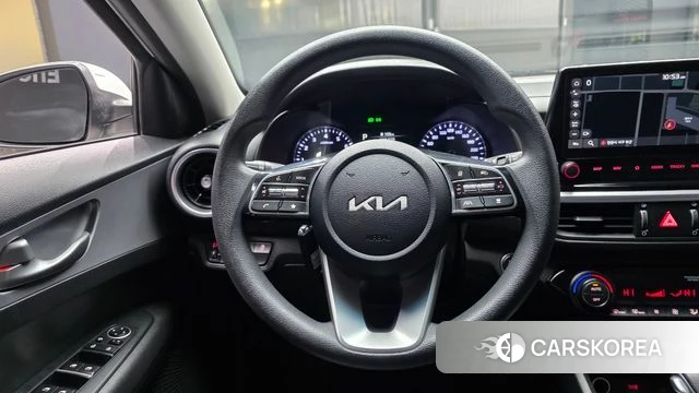 Kia The New K3 2nd generation 2021 Белый из Кореи, фото 4