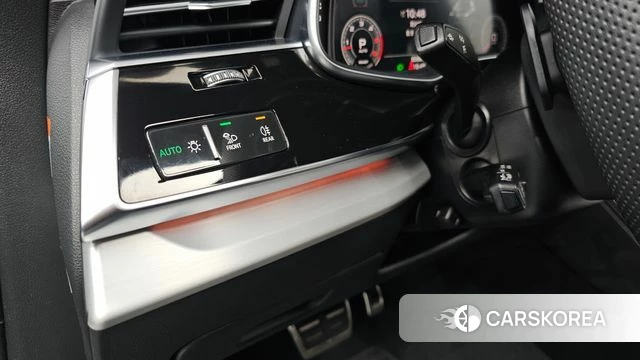 Audi Q7 (4M) 2023 Серебристо-серый из Кореи, фото 4