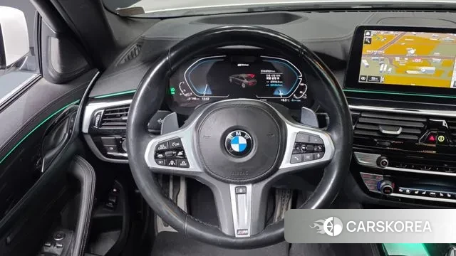 BMW 5 Series (G30) 2021 Белый из Кореи, фото 4