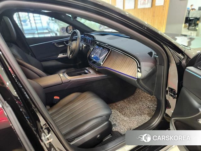 Mercedes-Benz E-Class W214 2025 Черный из Кореи, фото 4