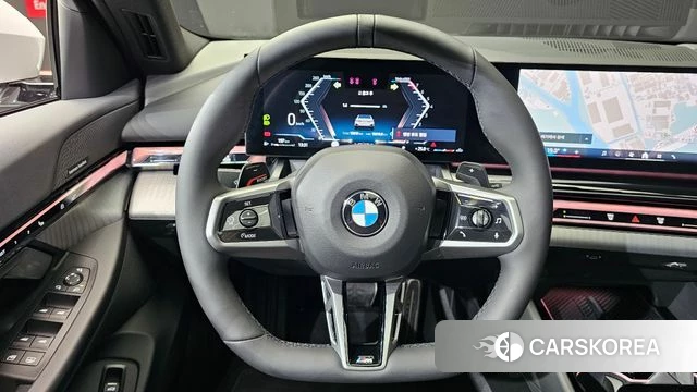 BMW 5 Series (G60) 2025 Белый из Кореи, фото 4