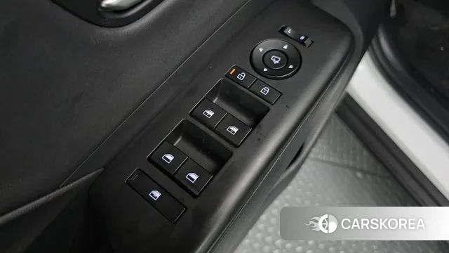 Hyundai Kona Hybrid (SX2) 2025 Белый из Кореи, фото 4