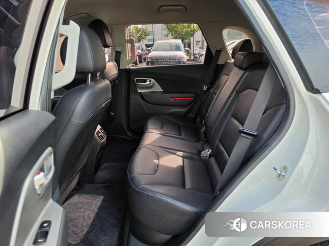 Kia Niro Plus 2022 Белый из Кореи, фото 4