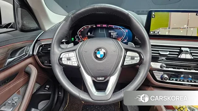 BMW 5 Series (G30) id 3028293 из Кореи 4