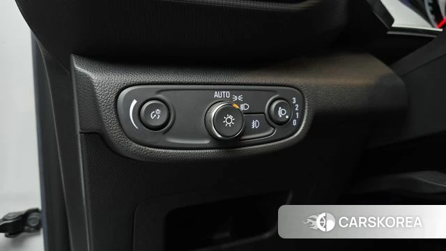 Chevrolet (GM Daewoo) Trailblazer 2021 Белый из Кореи, фото 4