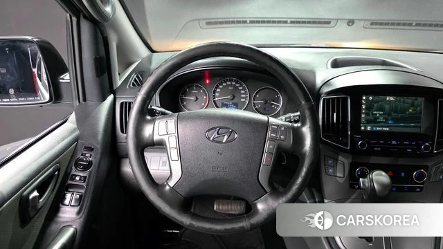 Hyundai Grand Starex 2018 Серебристо-серый из Кореи, фото 4