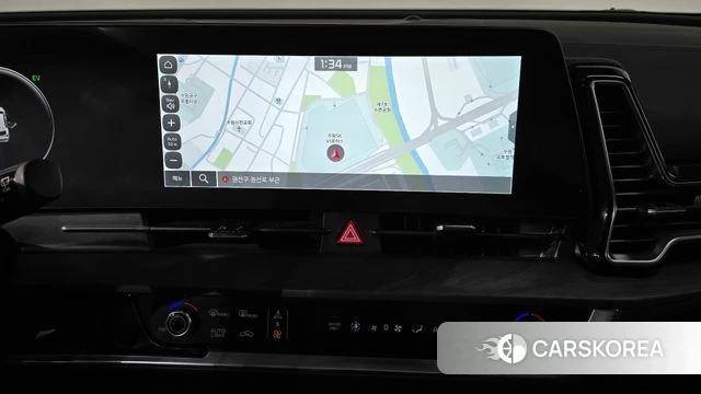 Kia Sportage 5th Generation Hybrid 2023 Белый из Кореи, фото 4