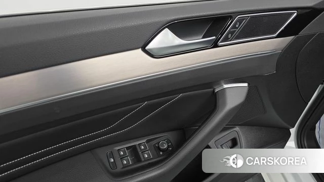 Volkswagen Passat GT (B8) 2022 Белый из Кореи, фото 4