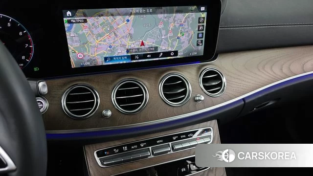 Mercedes-Benz E-Class W213 2023 Серый из Кореи, фото 4
