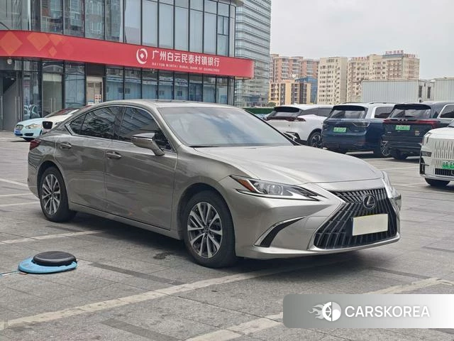 Lexus ES 2022 Шампань из Китая, фото 4