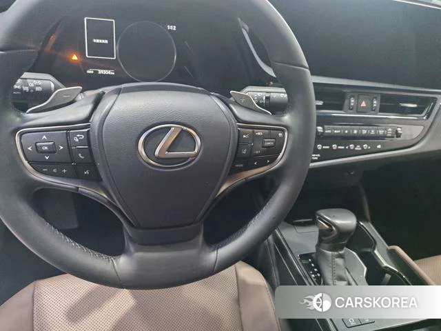Lexus ES 2024 Белый из Китая, фото 4
