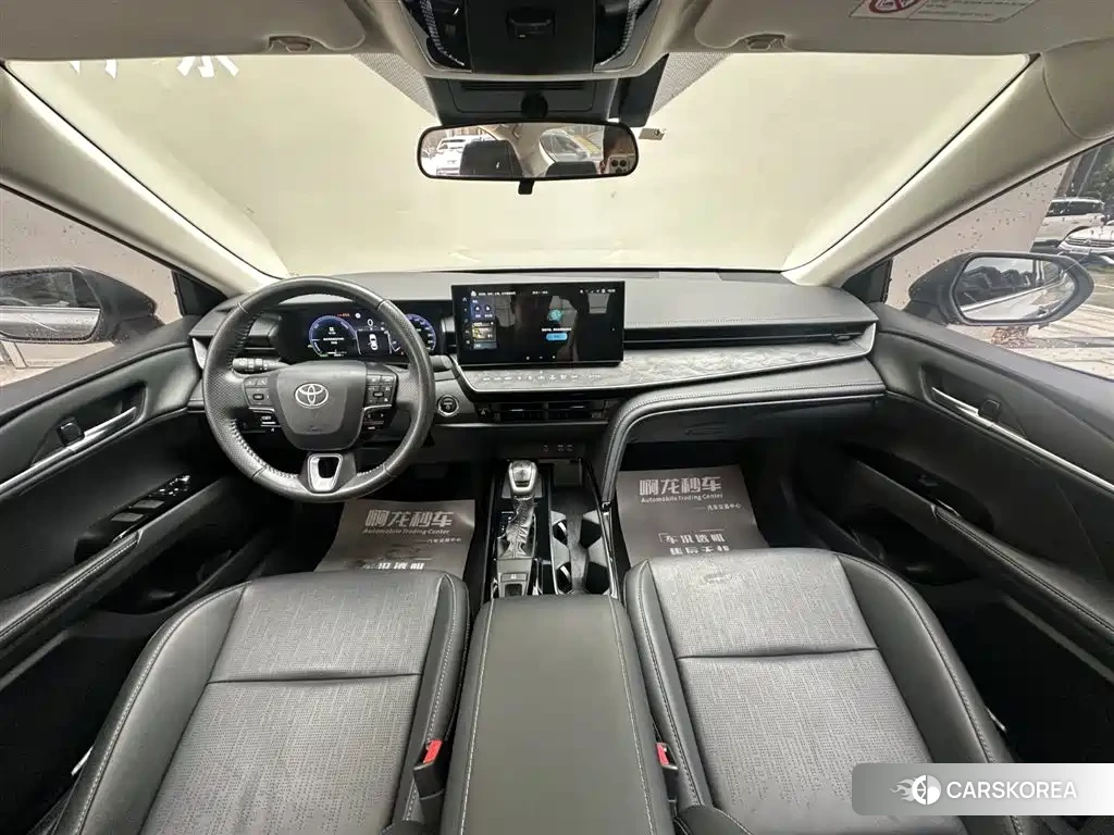 Toyota Camry 2024 Silver/gray из Китая, фото 4