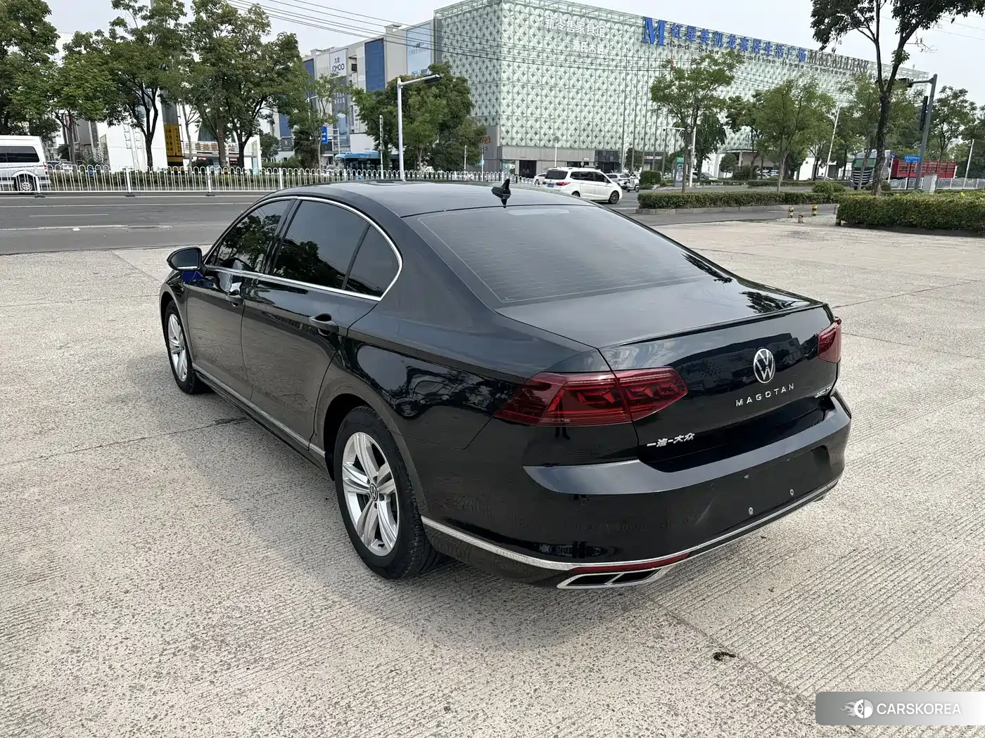 Volkswagen Magotan 2025 Черный из Китая, фото 4