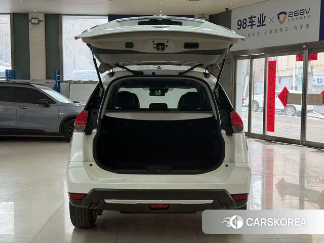 Nissan Qijun 2023 Белый из Китая, фото 4