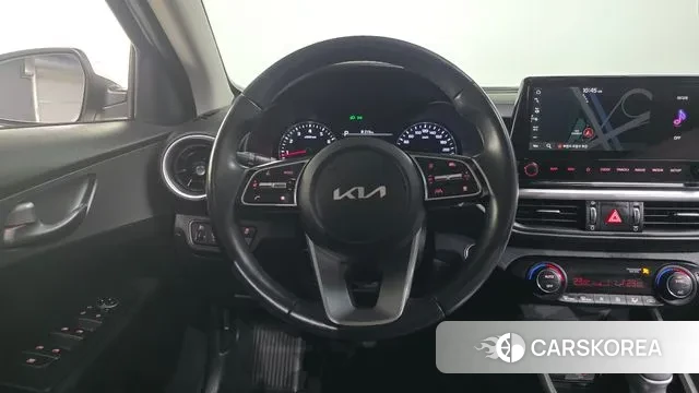 Kia The New K3 2nd generation 2022 Белый из Кореи, фото 4