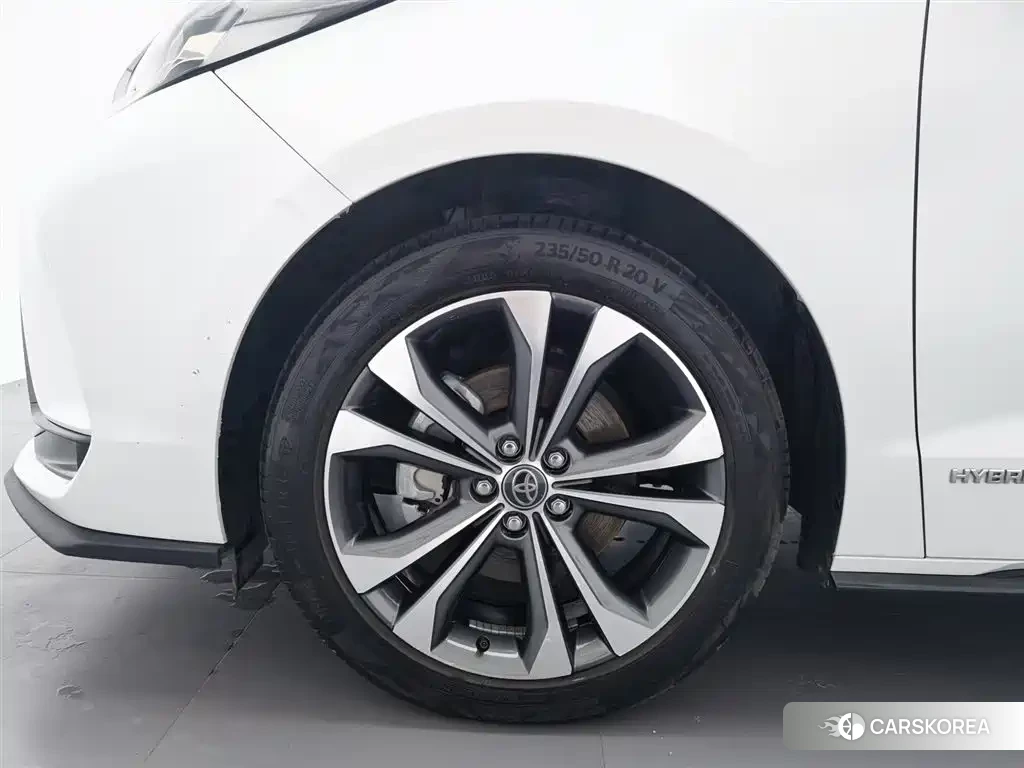 Toyota Grevia 2023 Белый из Китая, фото 4