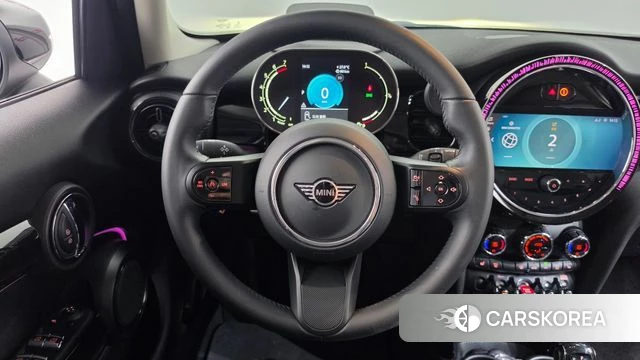 Mini Cooper 2023 Белый из Кореи, фото 4