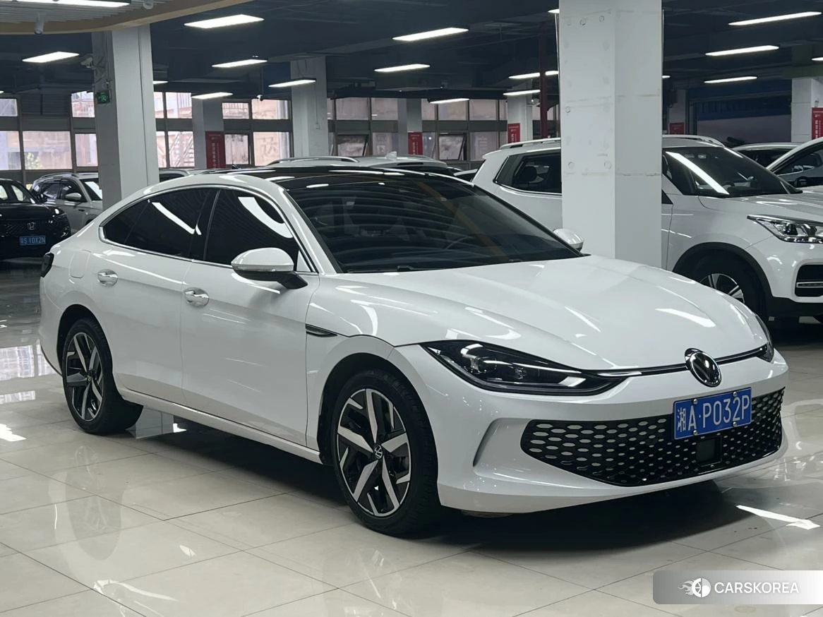 Volkswagen Lingdu 2022 Белый из Китая, фото 4