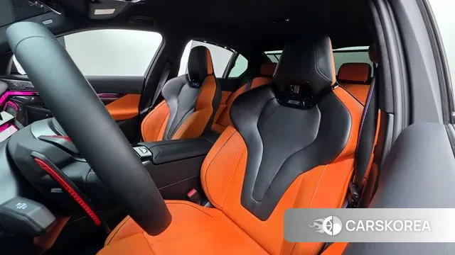 BMW M5 (G90) 2025 Зеленый из Кореи, фото 4