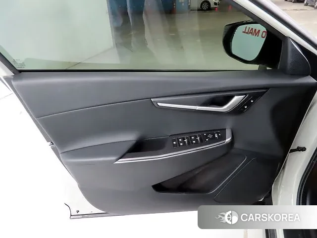 Kia EV6 2021 Жемчужный цвет из Кореи, фото 4