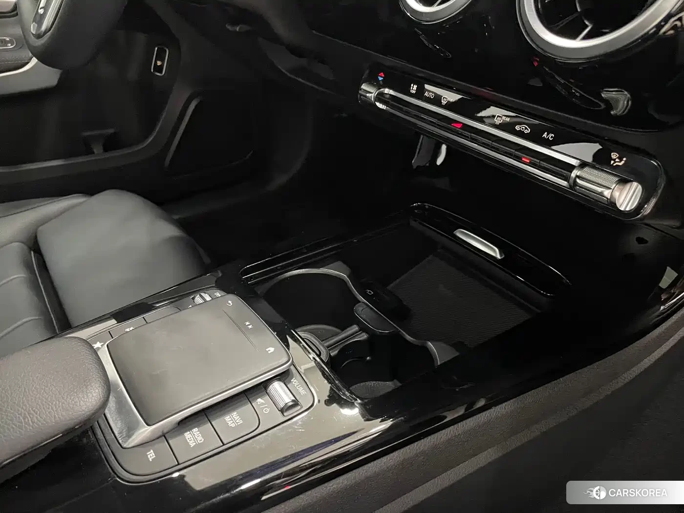 Mercedes-Benz A-Class 2023 Белый из Китая, фото 4