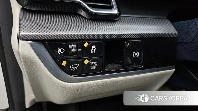 Kia Sportage 5th Generation Hybrid 2023 Белый из Кореи, фото 4