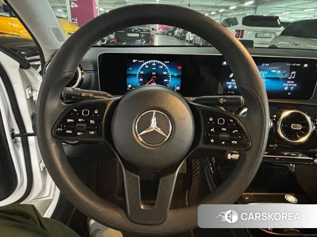 Mercedes-Benz A-Class W177 2019 Белый из Кореи, фото 4