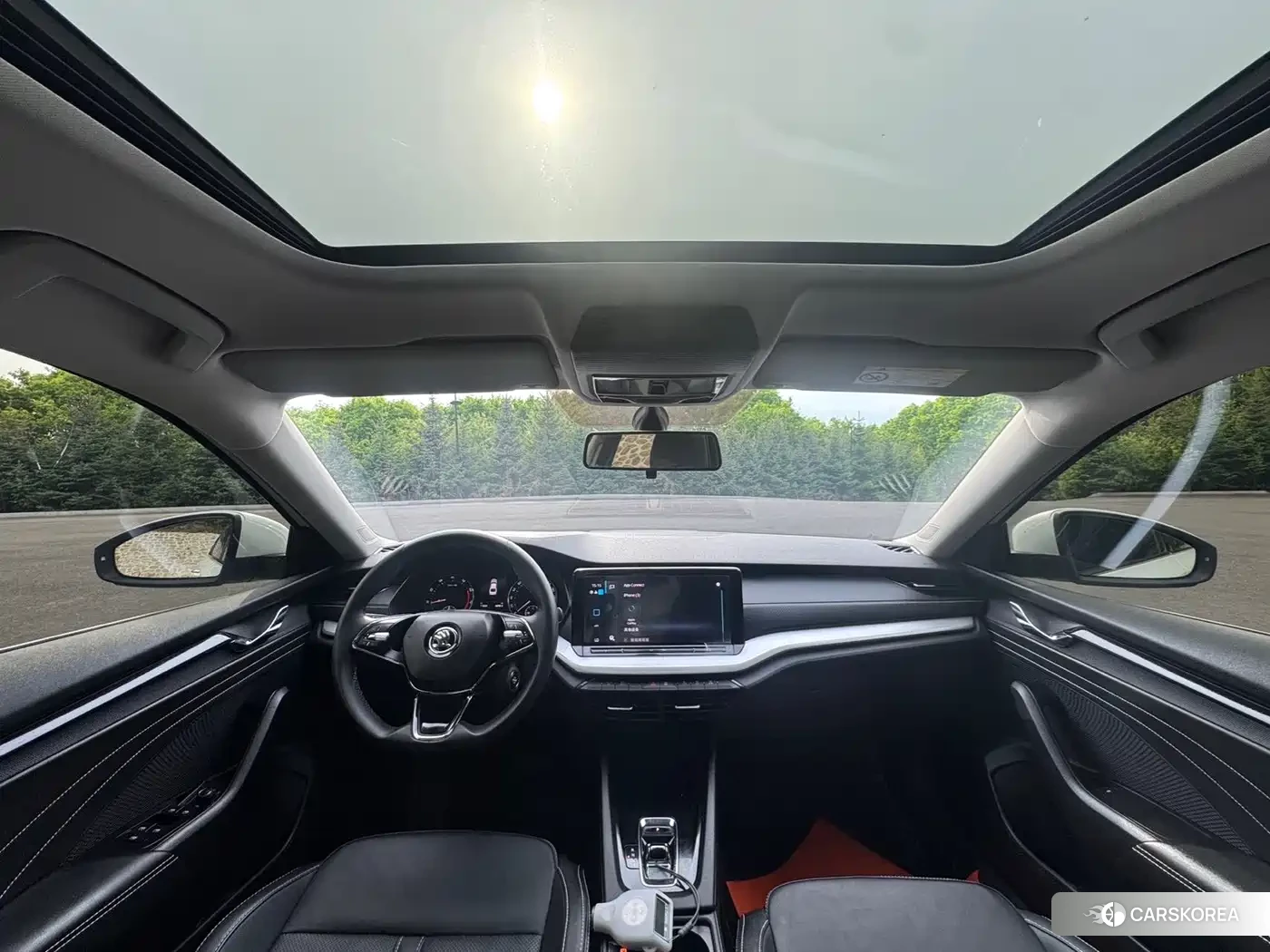 Skoda Octavia 2023 Белый из Китая, фото 4