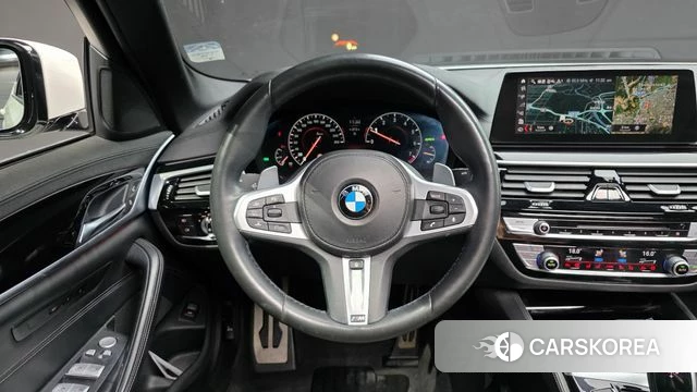 BMW 5 Series (G30) 2019 Белый из Кореи, фото 4