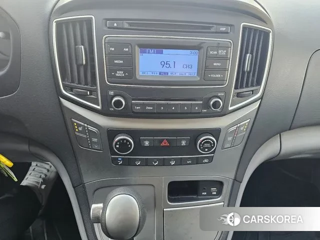 Hyundai The New Grand Starex 2018 Желтый из Кореи, фото 4