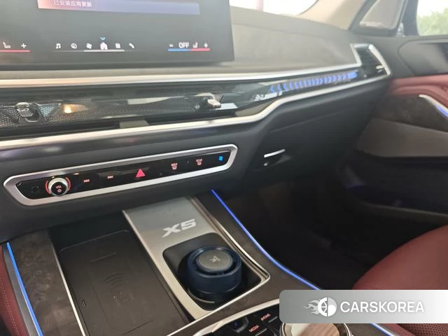 BMW X5 2025 Черный из Китая, фото 4