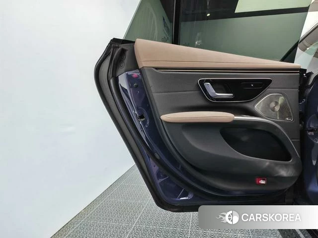 Mercedes-Benz EQS AMG 2024 Синий из Китая, фото 4