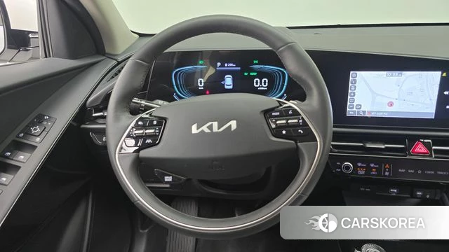 Kia Di Ol Nu Niro 2024 Белый из Кореи, фото 4