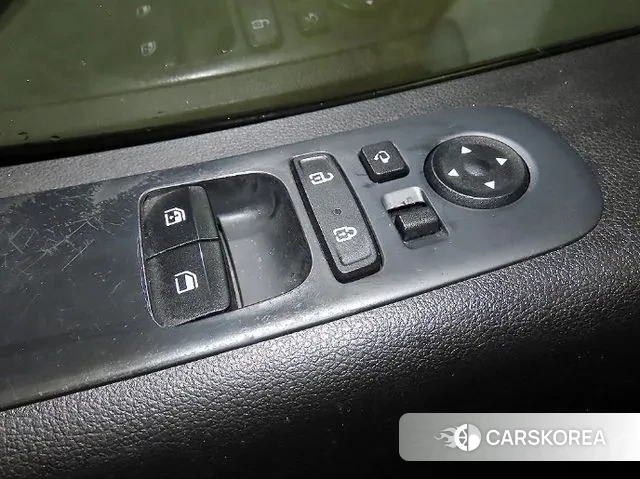 Hyundai Staria 2021 Белый из Кореи, фото 4