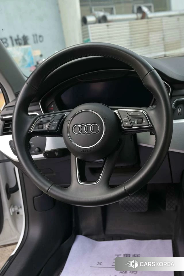 Audi A4L 2018 Белый из Китая, фото 4