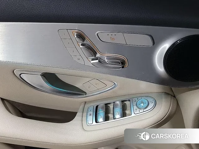 Mercedes-Benz GLC-Class X253 2018 Черный из Кореи, фото 4