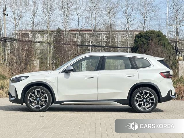 BMW iX1 2025 Белый из Китая, фото 4