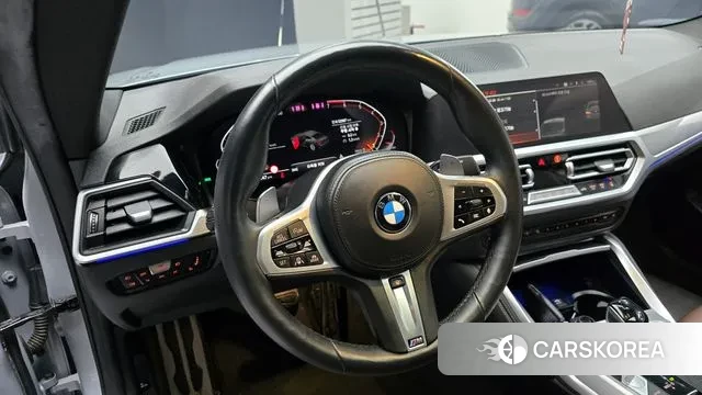 BMW 4 Series (G22) 2022 Серебристо-серый из Кореи, фото 4