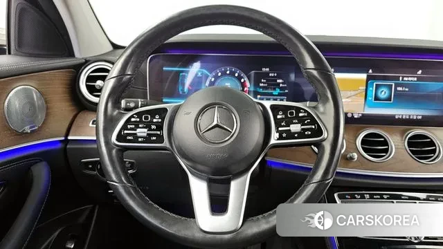 Mercedes-Benz E-Class W213 2019 Белый из Кореи, фото 4