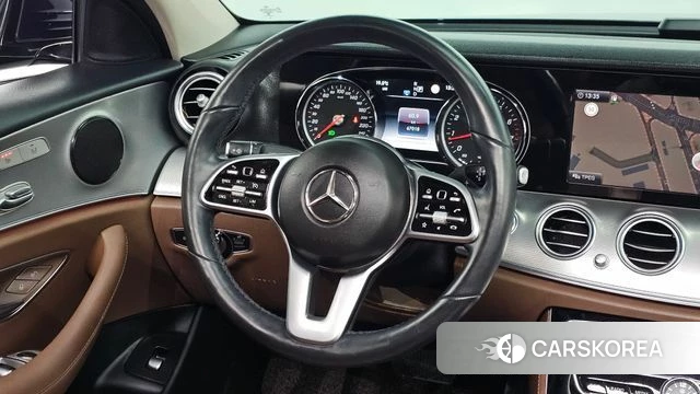 Mercedes-Benz E-Class W213 2018 Синий из Кореи, фото 4